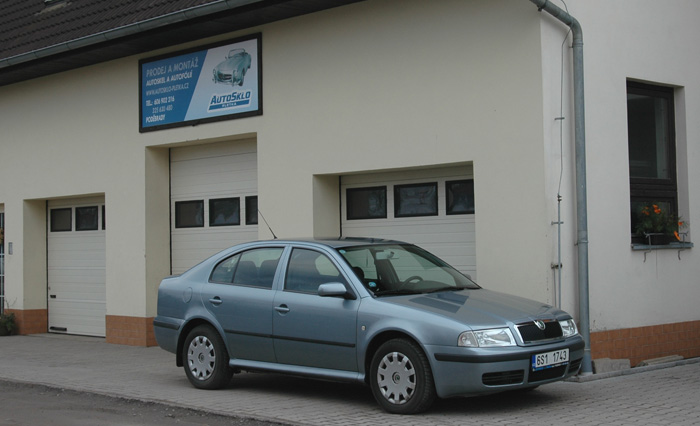 Autosklo-Pletka